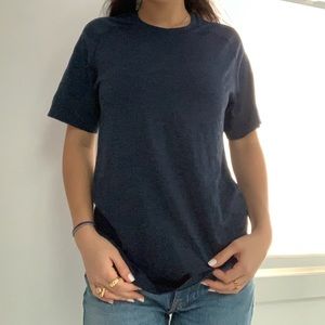 lululemon t-shirt